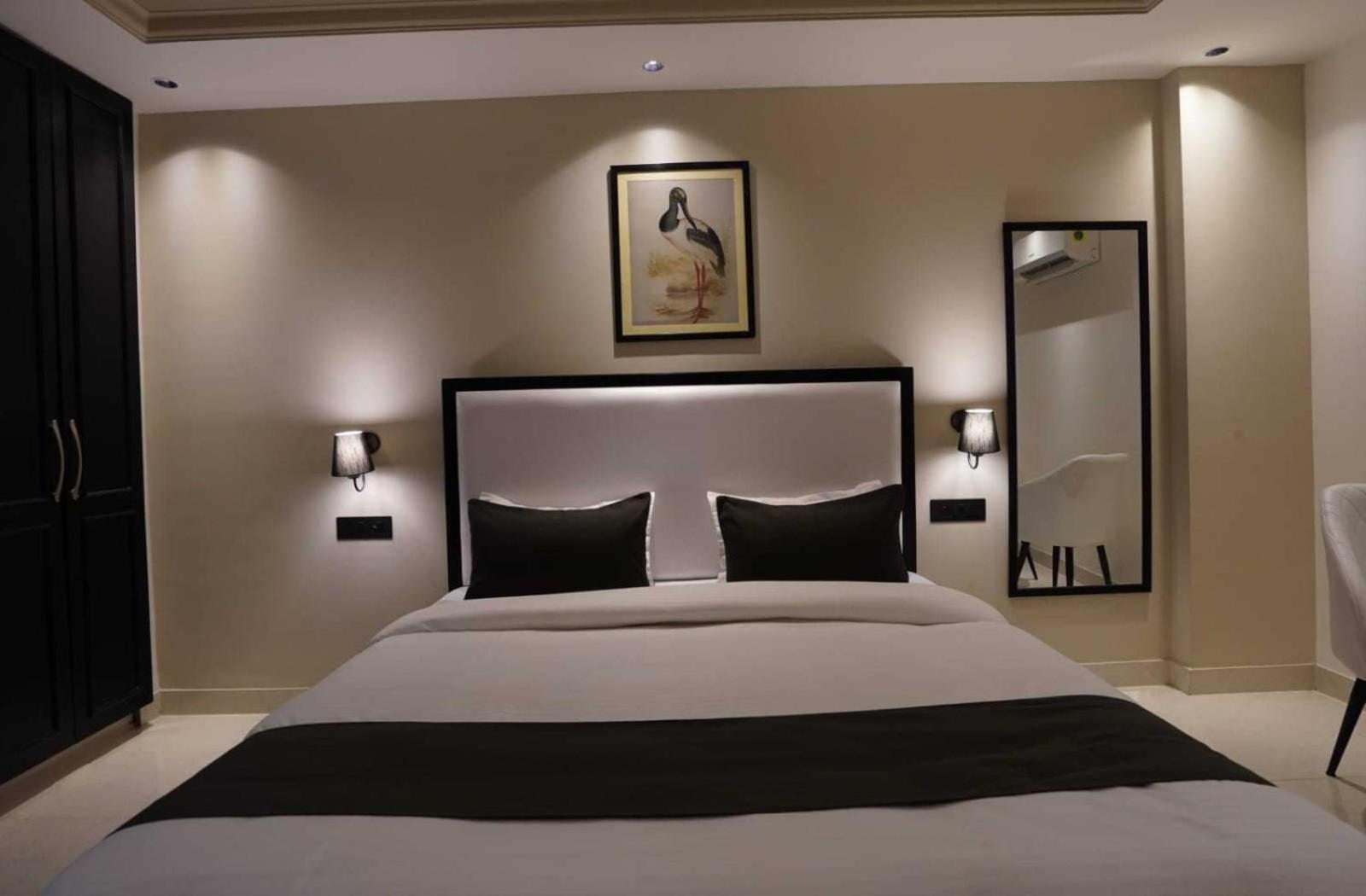 Hotel King Plaza Near Delhi Airport New Delhi Exterior photo