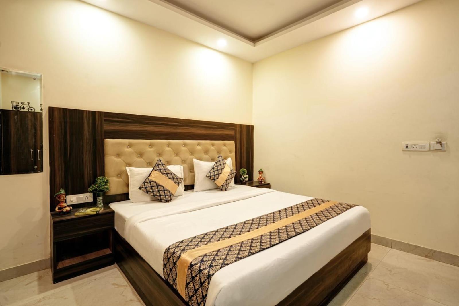 Hotel King Plaza Near Delhi Airport New Delhi Exterior photo