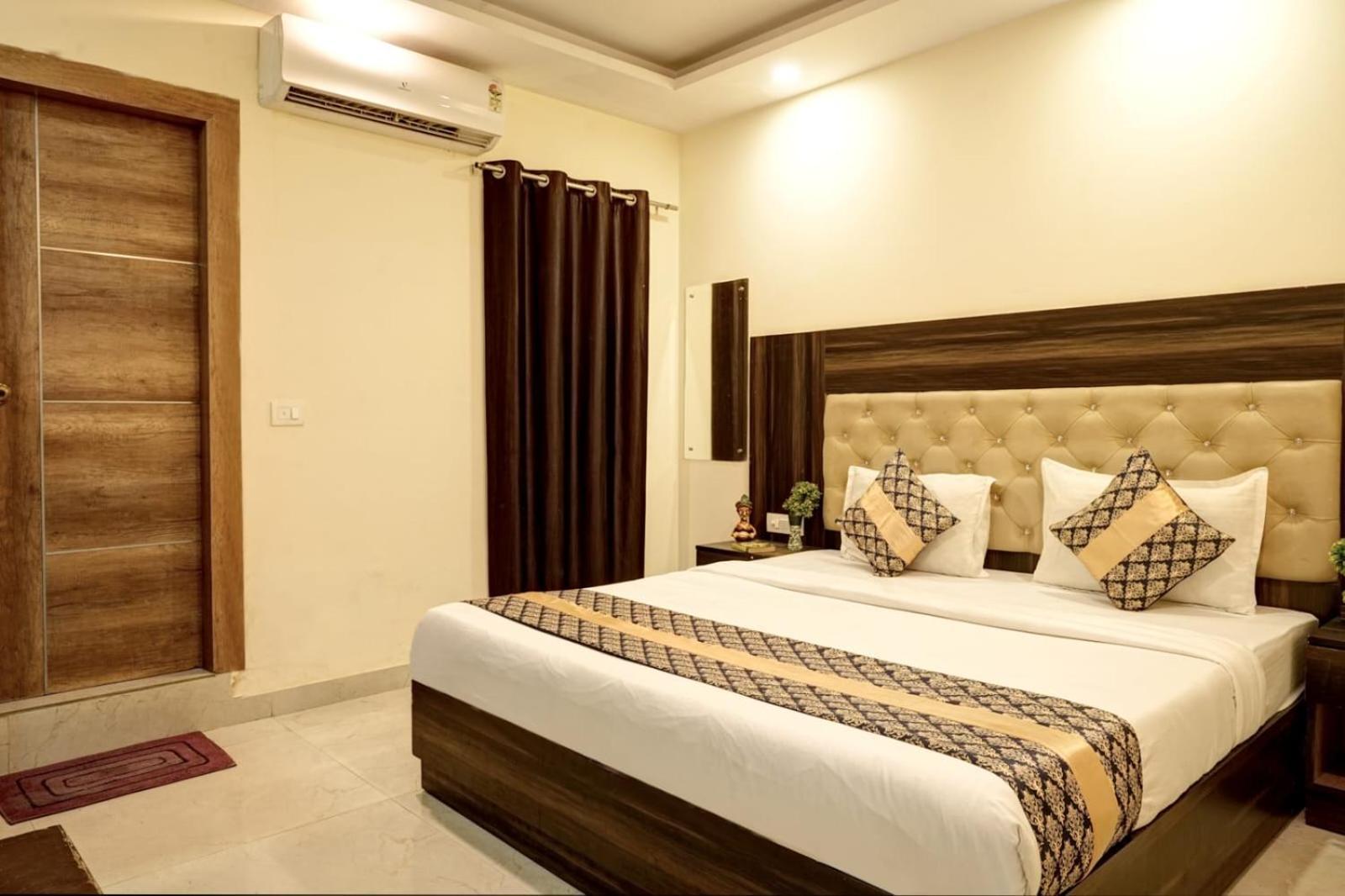 Hotel King Plaza Near Delhi Airport New Delhi Exterior photo